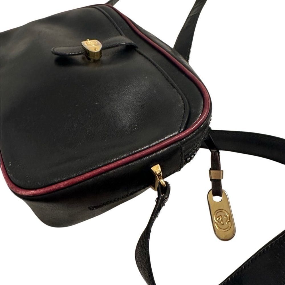 Gucci Black Leather Bag with Gold Logo - Picture 8 of 14